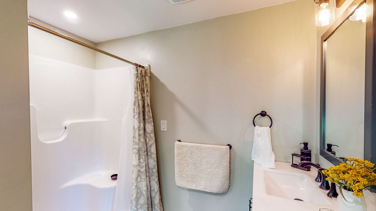 Photo of Bathroom in Roxbury