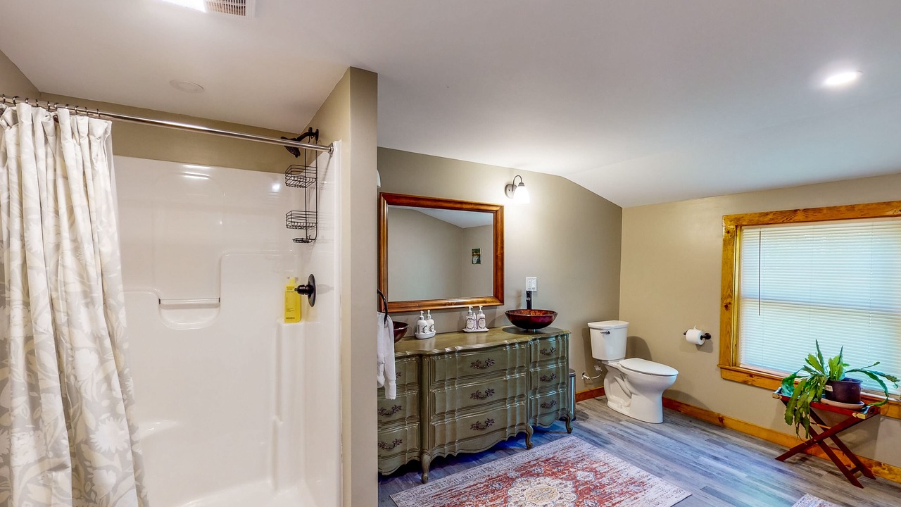 Photo of Bathroom in Roxbury