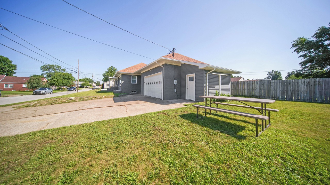 Photo of Outdoor in Erie