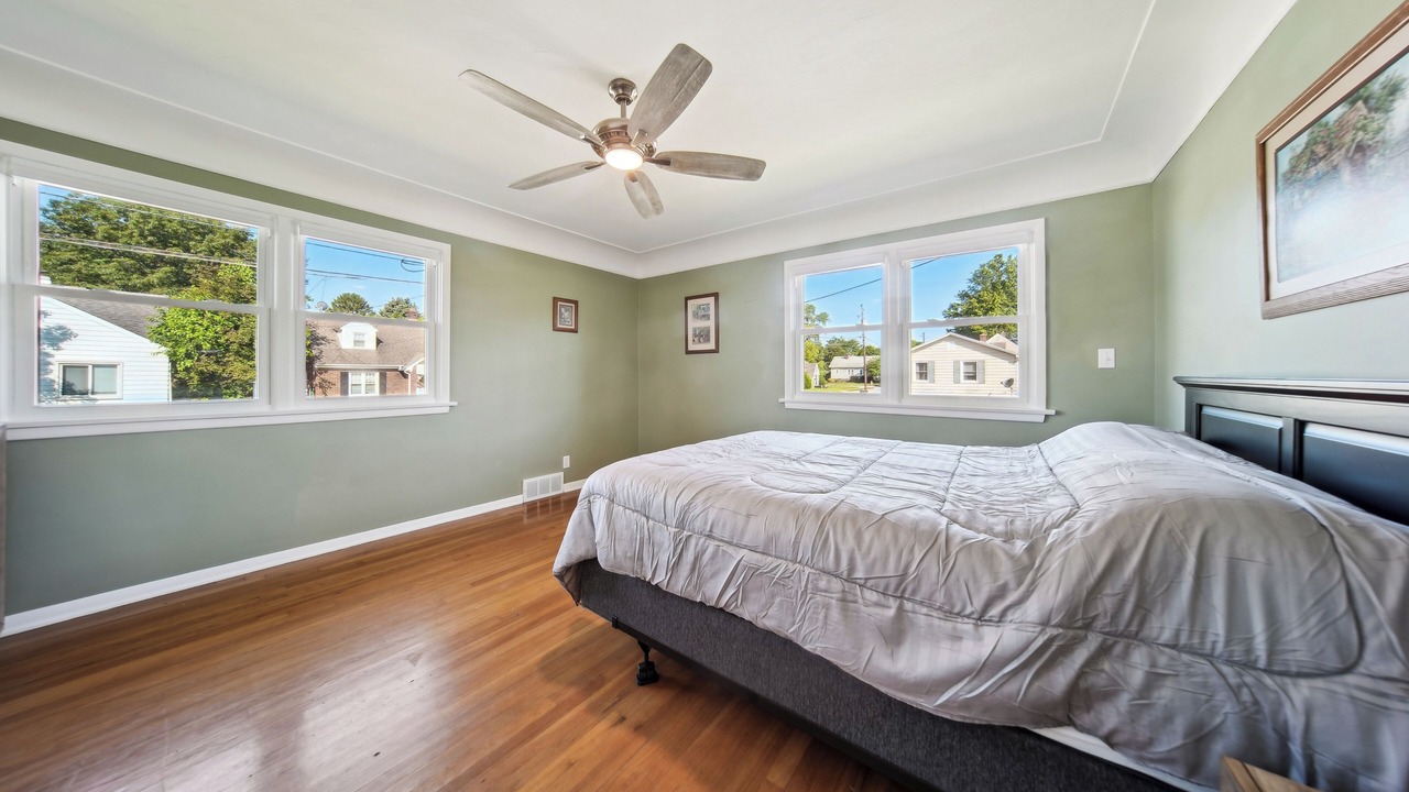 Photo of Bedroom in Erie