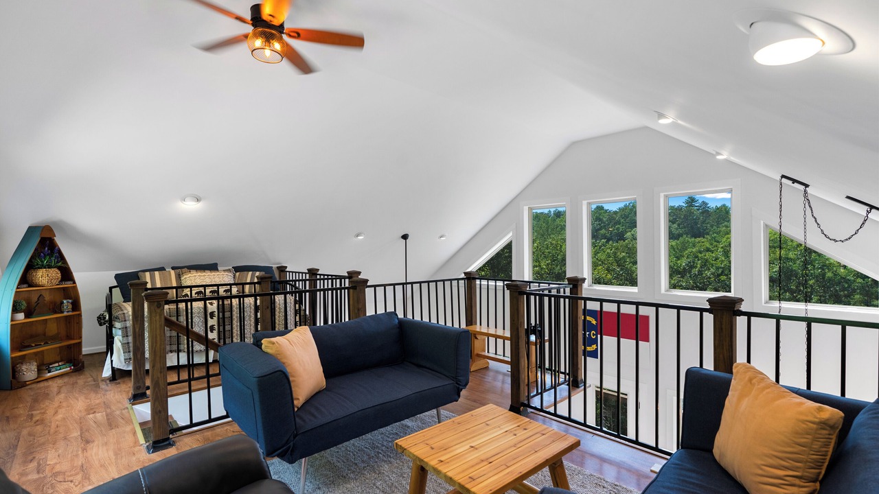 Photo of Livingroom in Lake Lure