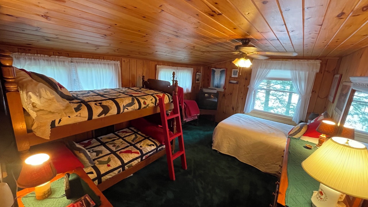 Photo of Bedroom in Lovell