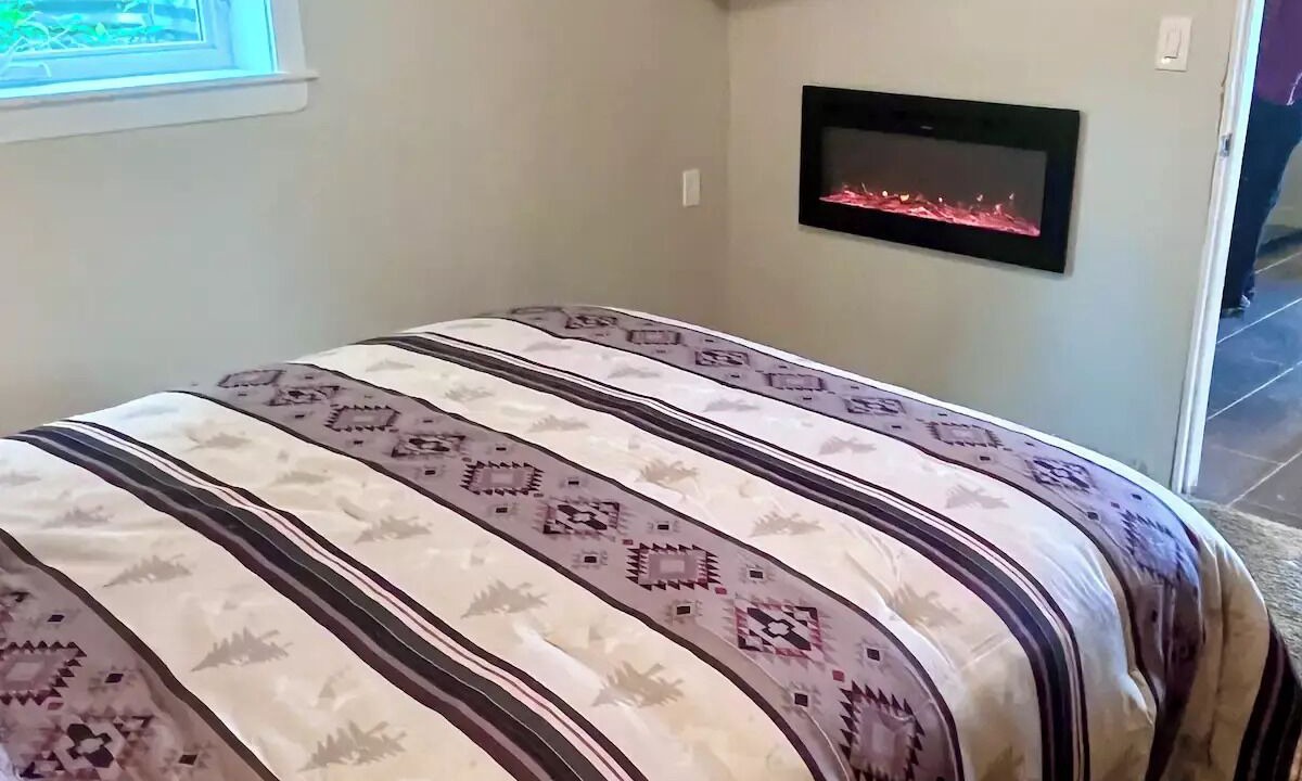 Photo of Bedroom in Kachemak