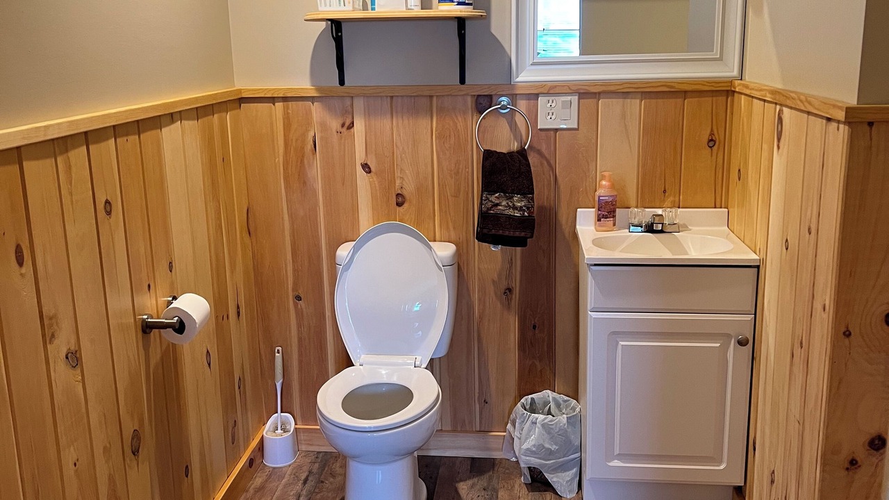 Photo of Bathroom in Town of Reading