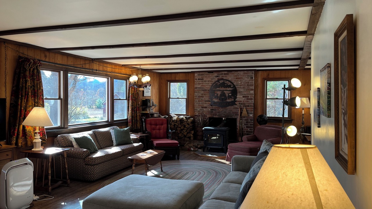 Photo of Livingroom in Johnsburg