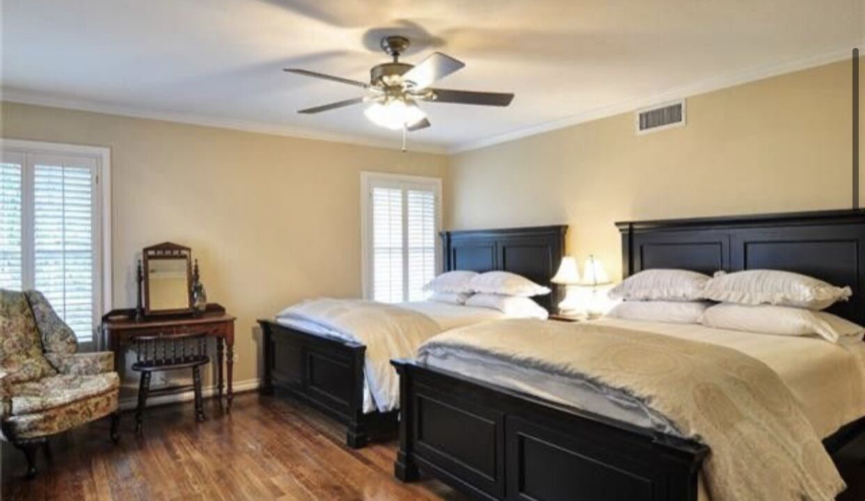 Photo of Bedroom in Park Cities
