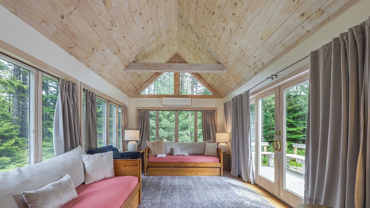 Photo of Livingroom in Bass Harbor