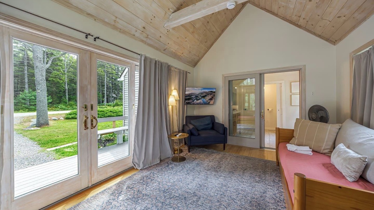 Photo of Livingroom in Bass Harbor