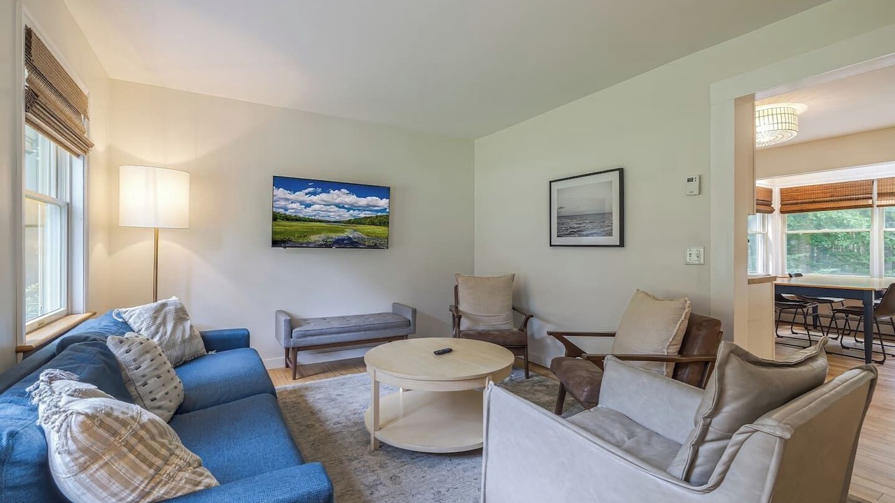 Photo of Livingroom in Bass Harbor