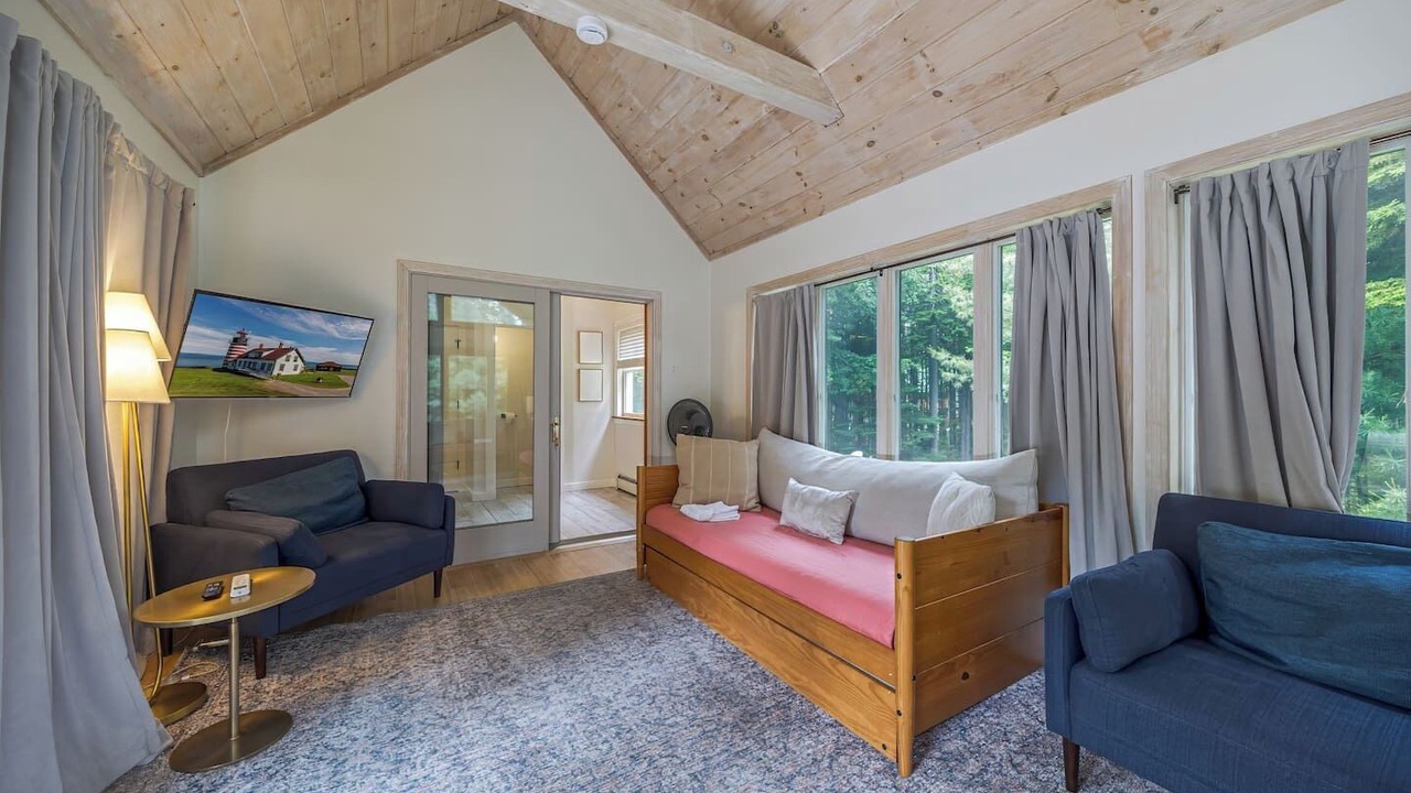 Photo of Livingroom in Bass Harbor