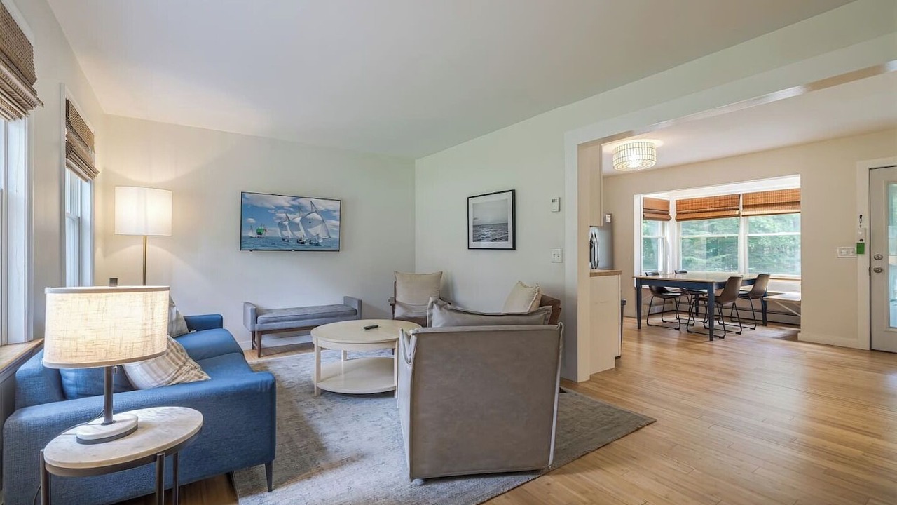 Photo of Livingroom in Bass Harbor