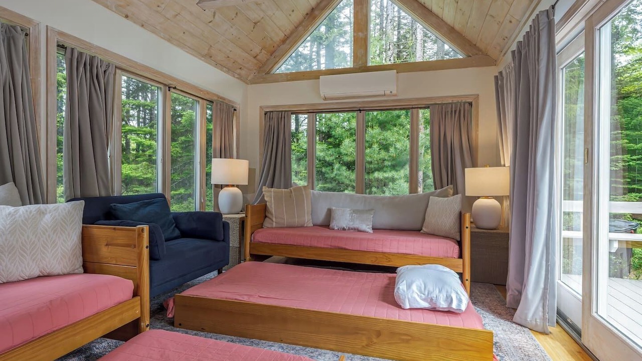 Photo of Livingroom in Bass Harbor