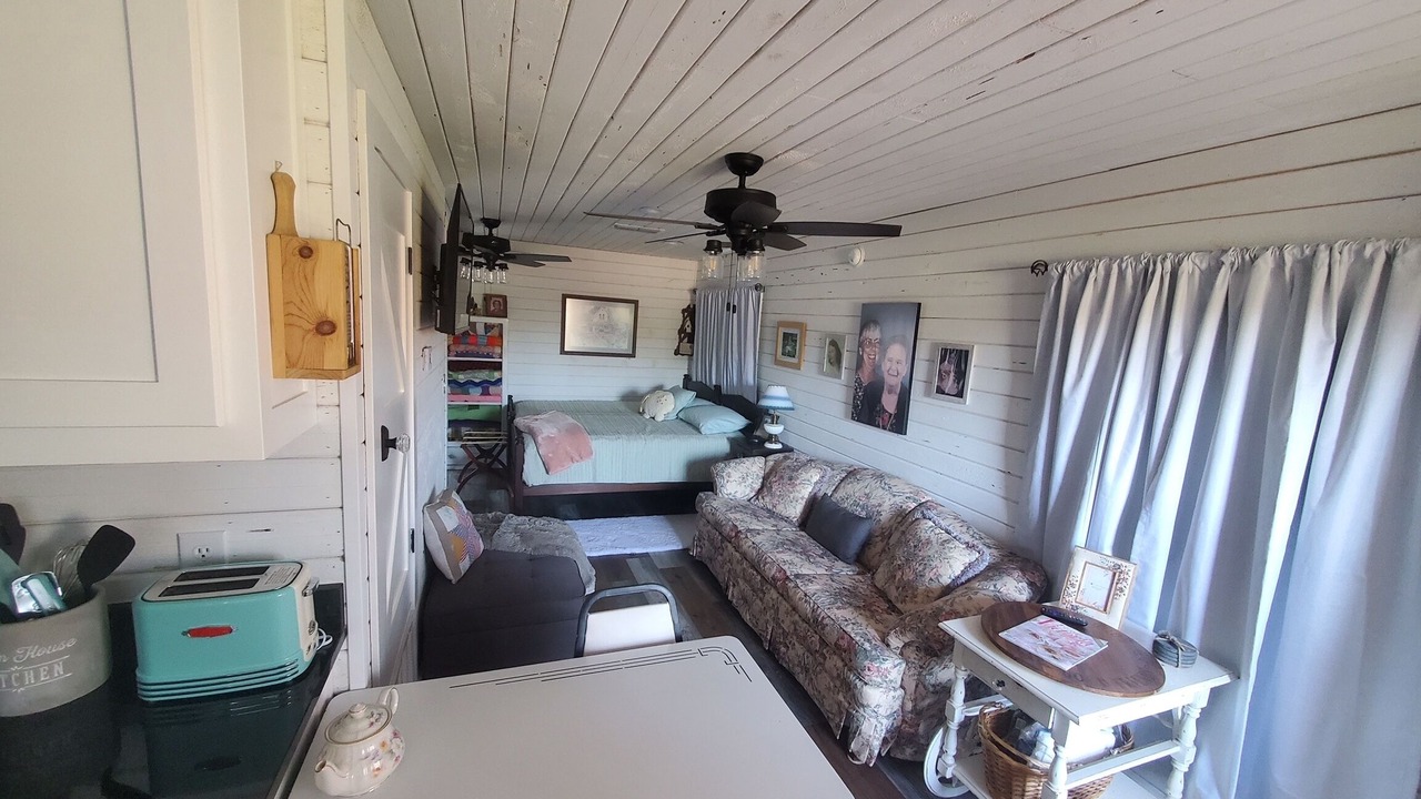 Photo of Livingroom in Maud