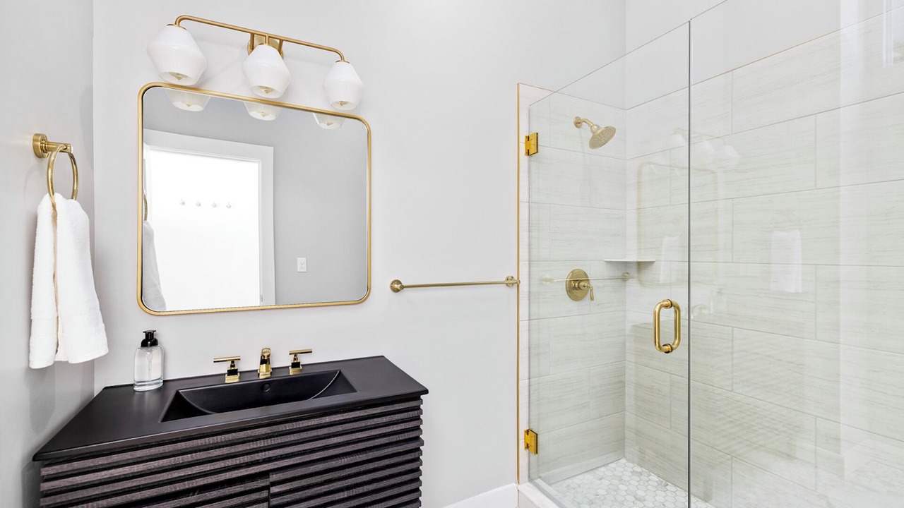 Photo of Bathroom in Old Port