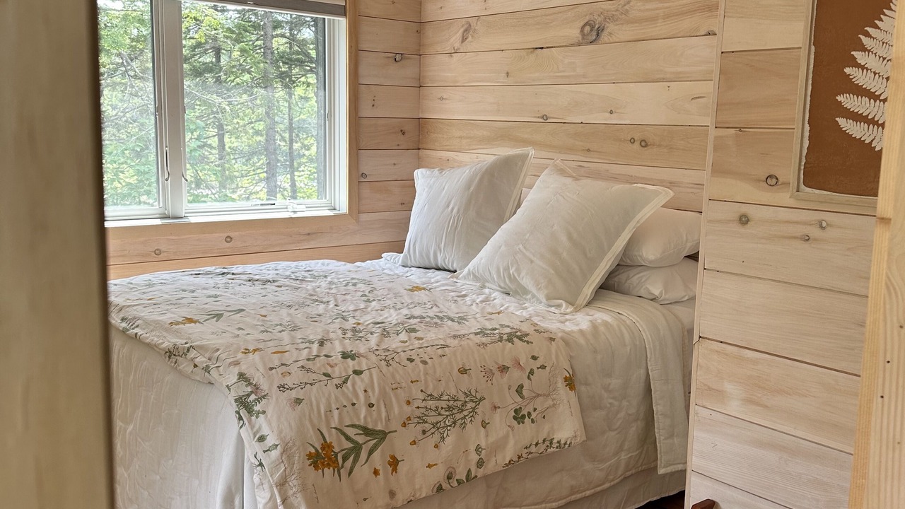 Photo of Bedroom in Ellsworth