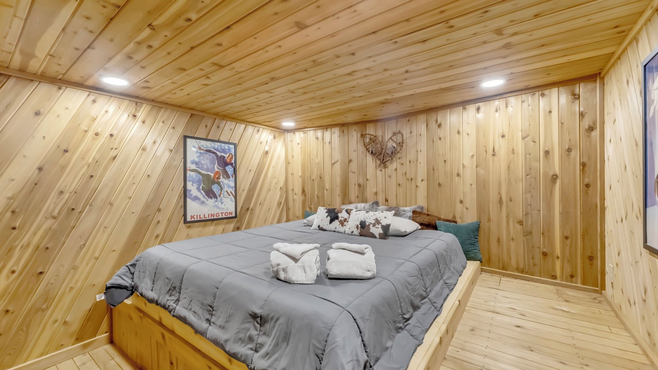 Photo of Bedroom in Ellicottville