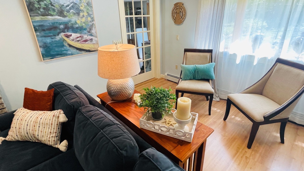 Photo of Livingroom in Kennebunkport