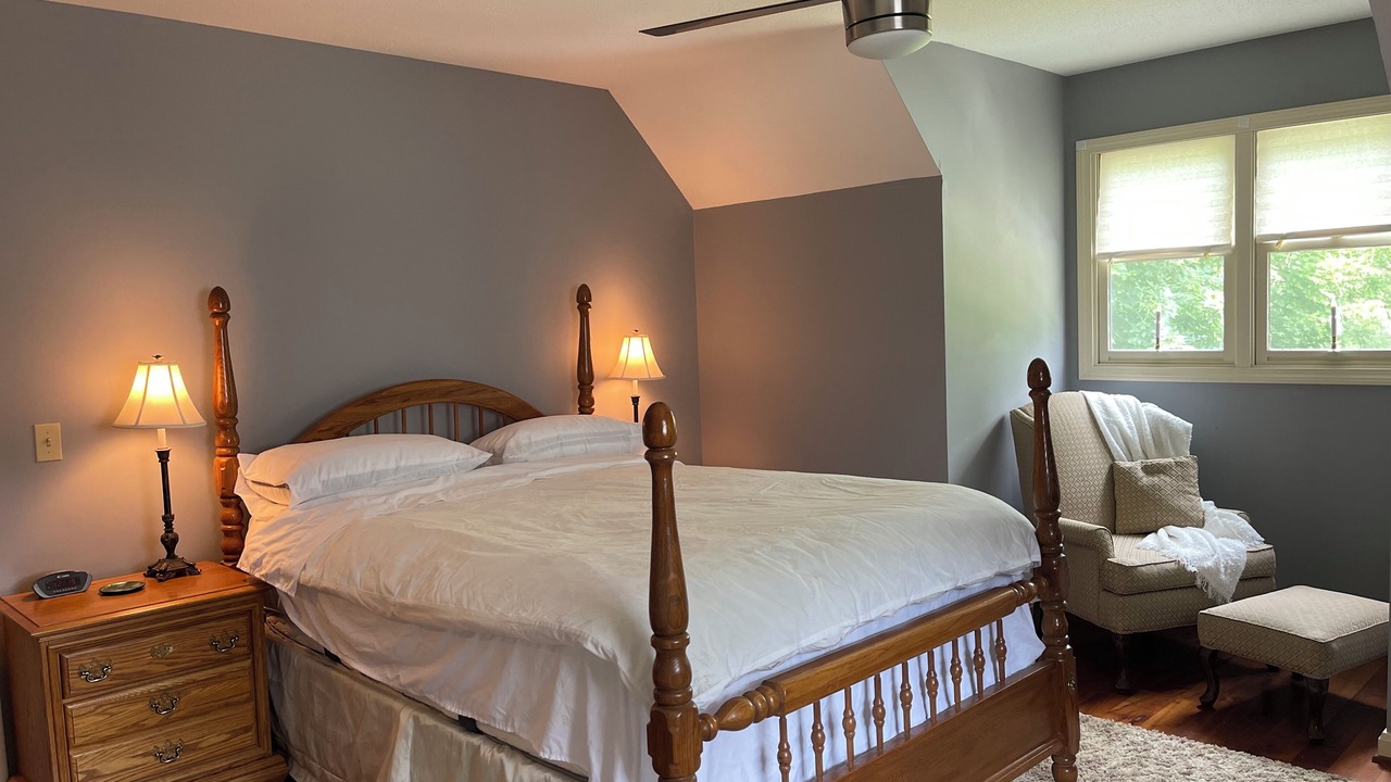 Photo of Bedroom in Saegertown