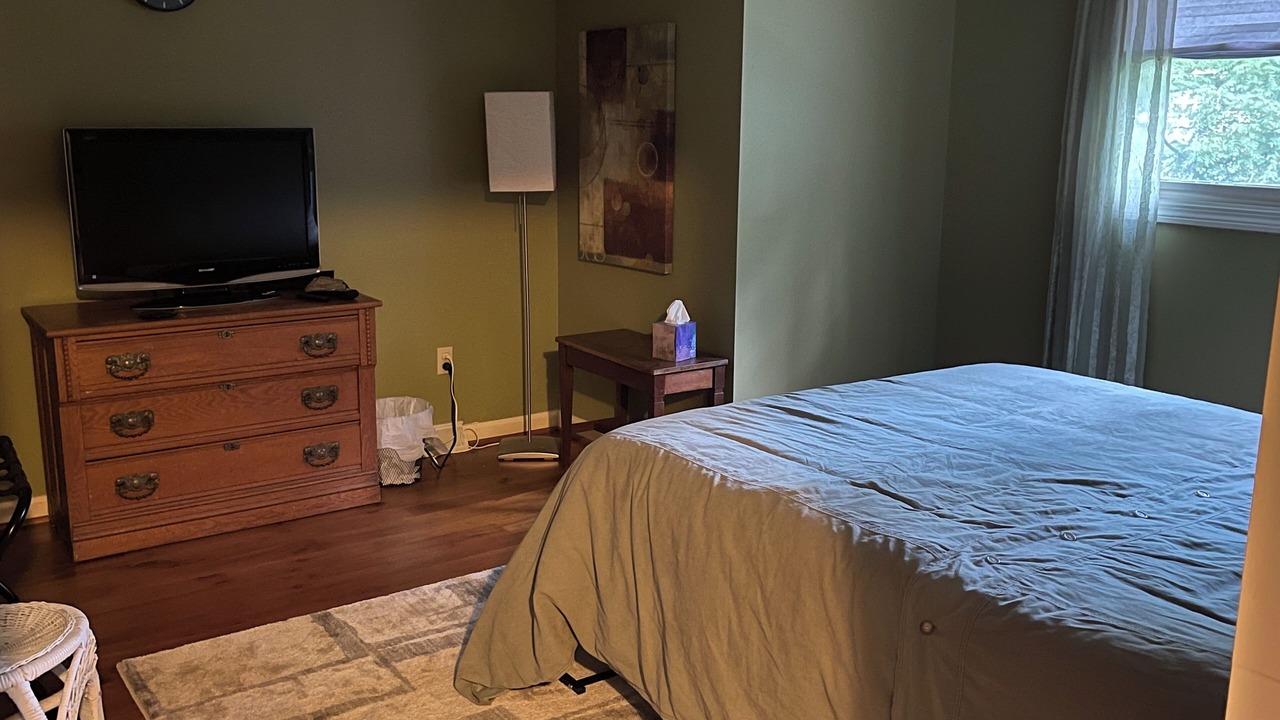 Photo of Bedroom in Saegertown