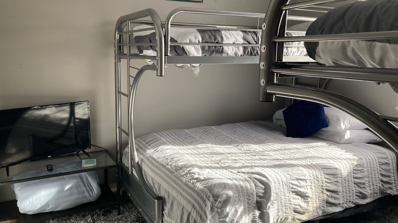 Photo of Bedroom in South Side
