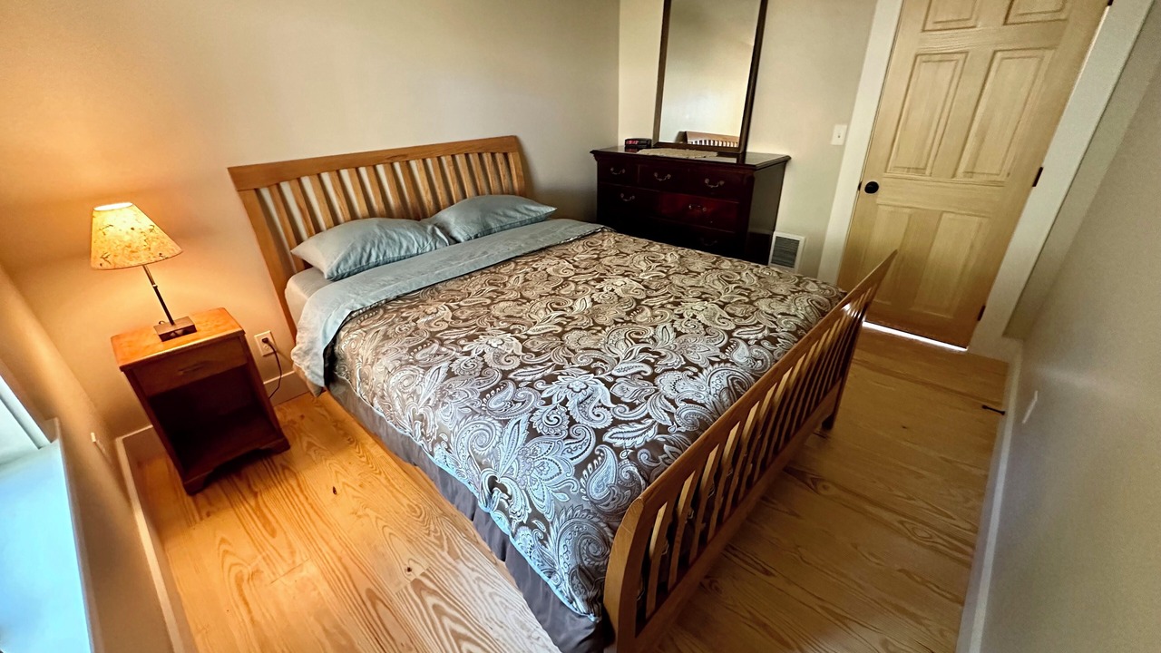 Photo of Bedroom in Damariscotta