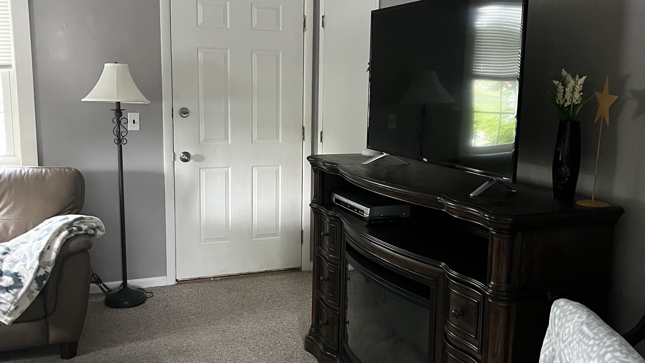 Photo of Livingroom in Auburn