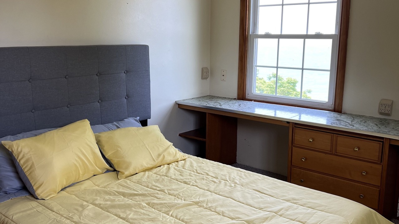 Photo of Bedroom in Harborcreek