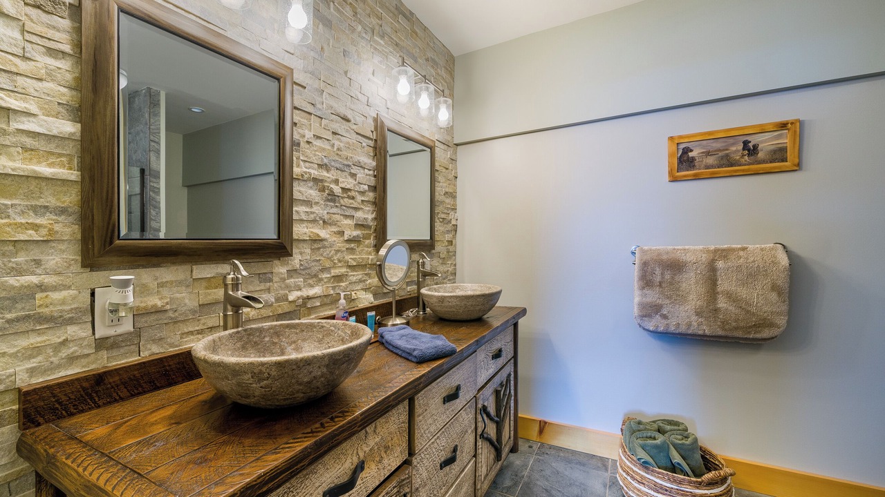 Photo of Bathroom in Burdett