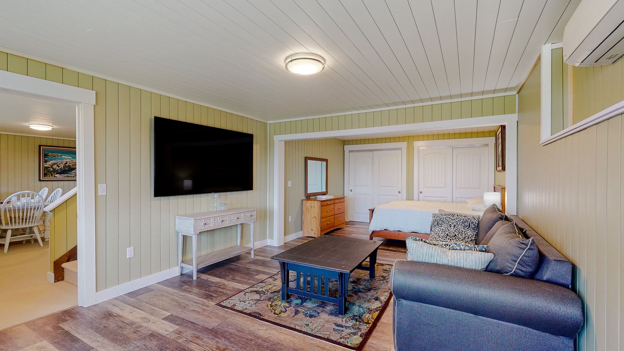 Photo of Bedroom in Bayville