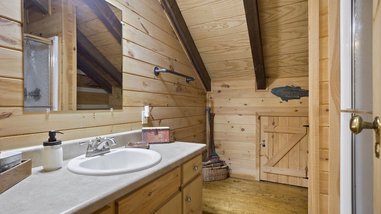 Photo of Bathroom in Dial
