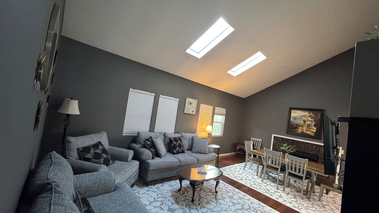 Photo of Livingroom in Howard