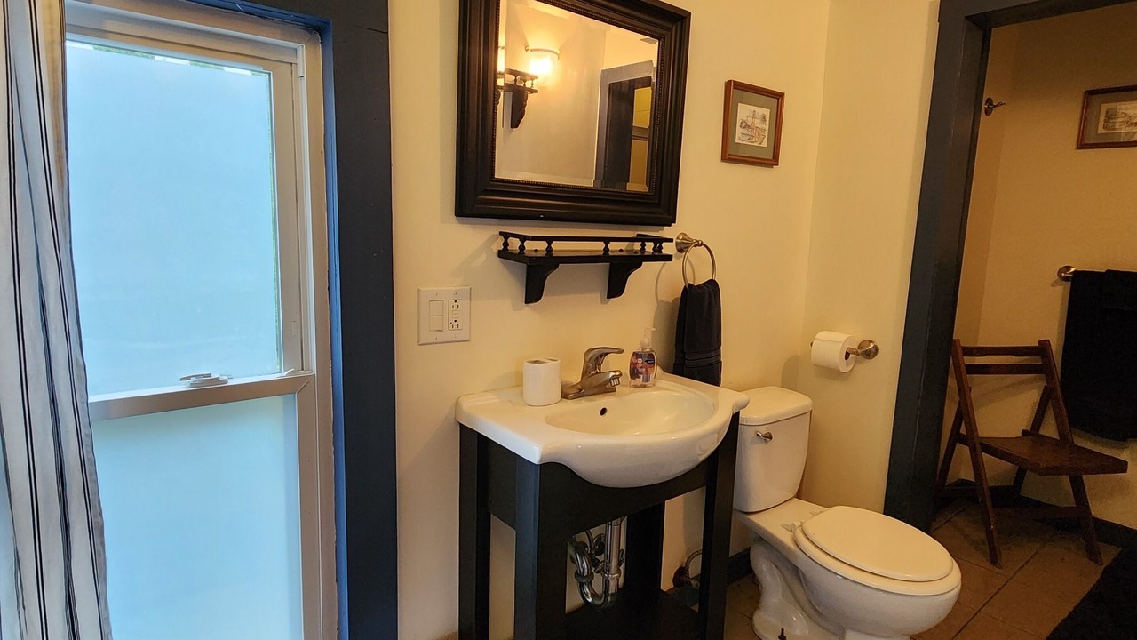 Photo of Bathroom in Town of Reading