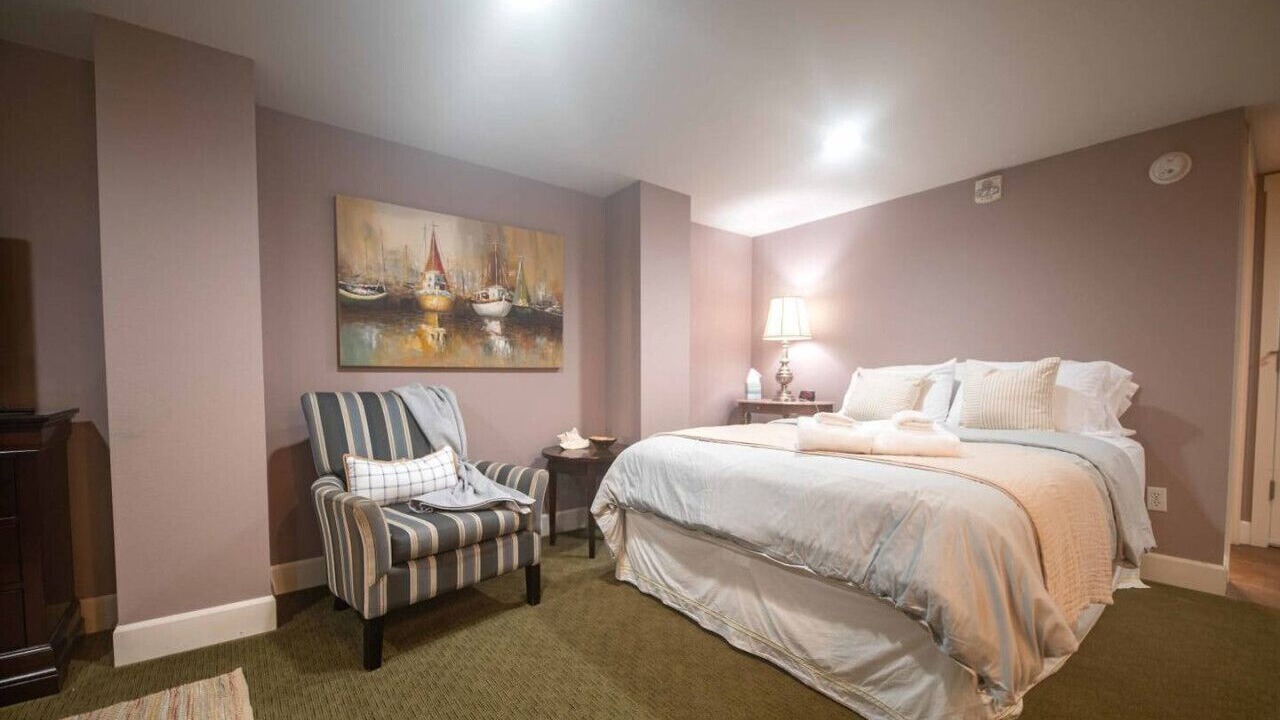 Photo of Bedroom in Homer