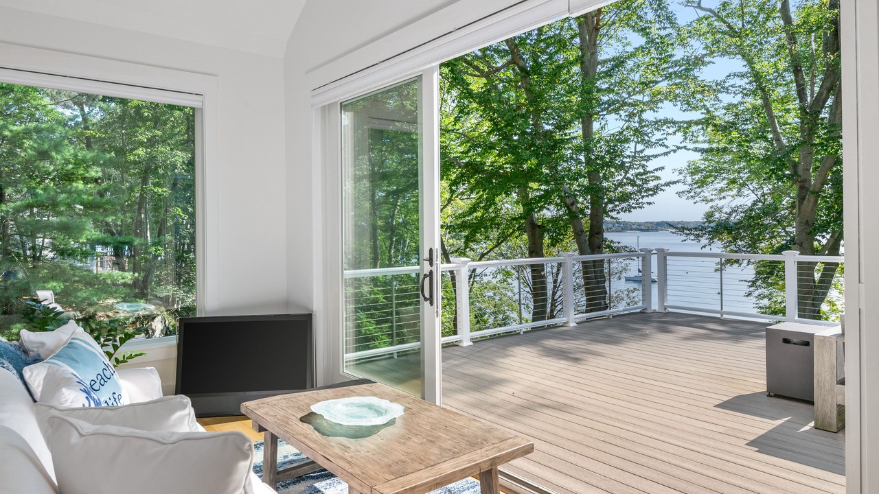 Photo of Livingroom in Portland