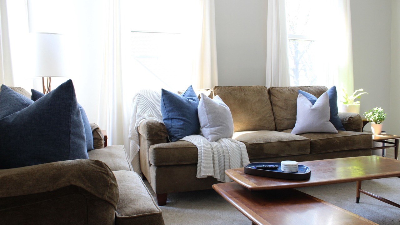 Photo of Livingroom in Cleveland