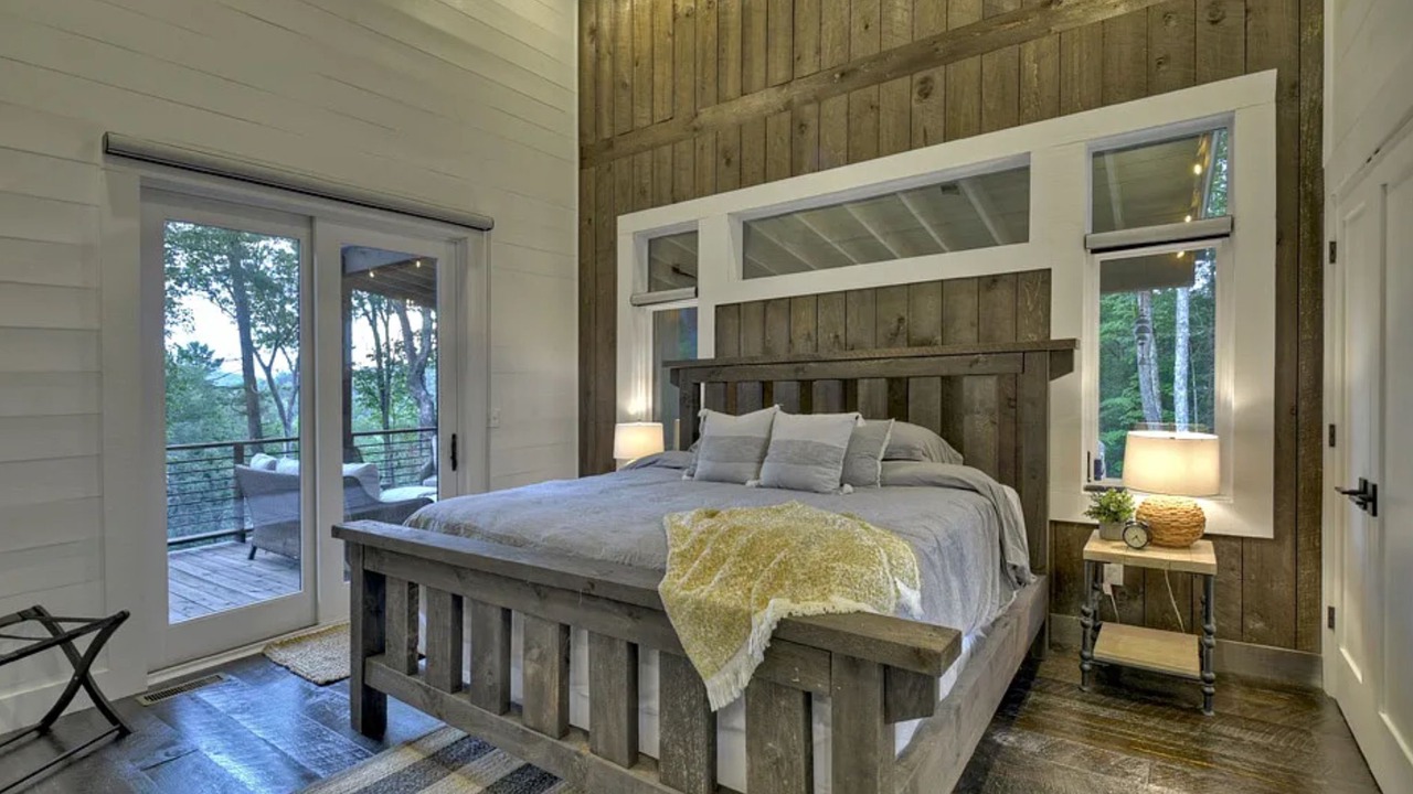 Photo of Bedroom in Raccoon Ridge