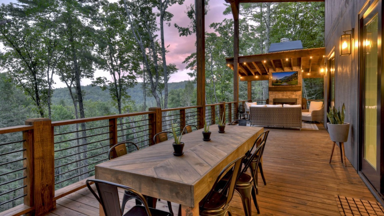 Photo of Outdoor in Raccoon Ridge