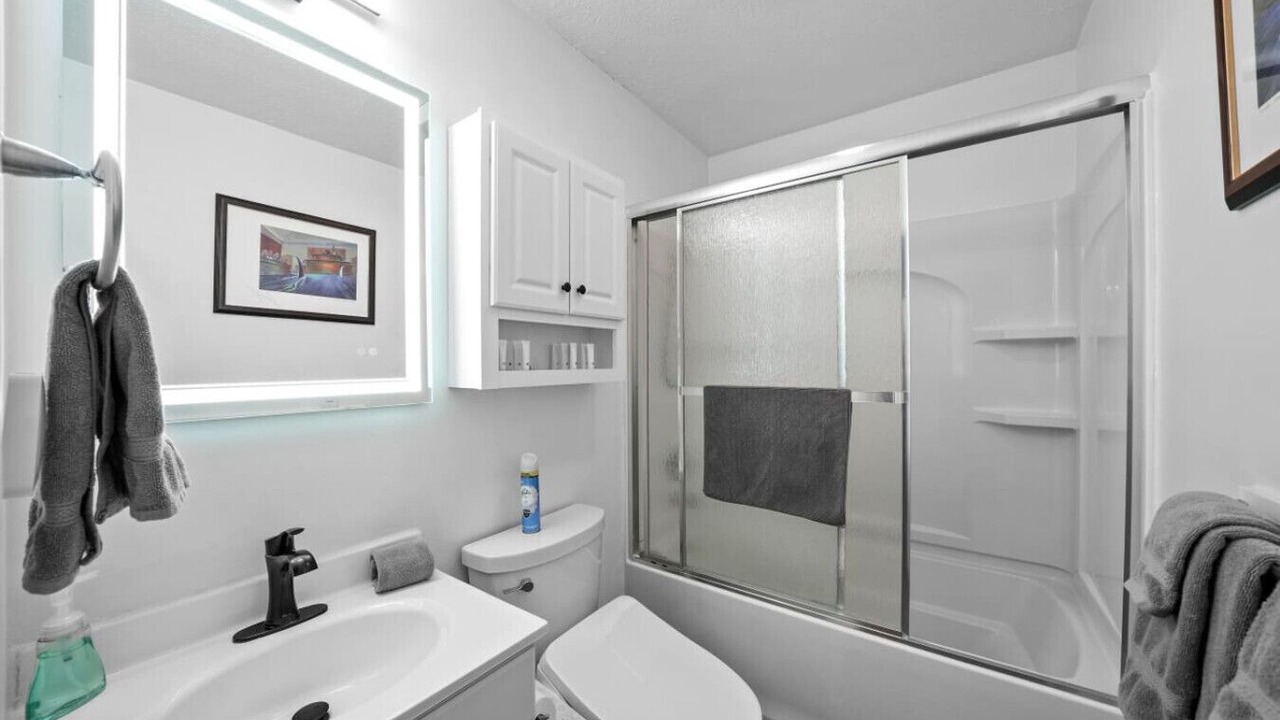 Photo of Bathroom in Streetsboro