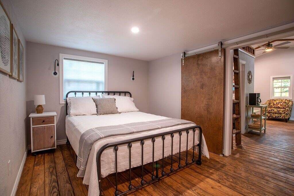 Photo of Bedroom in Wood County