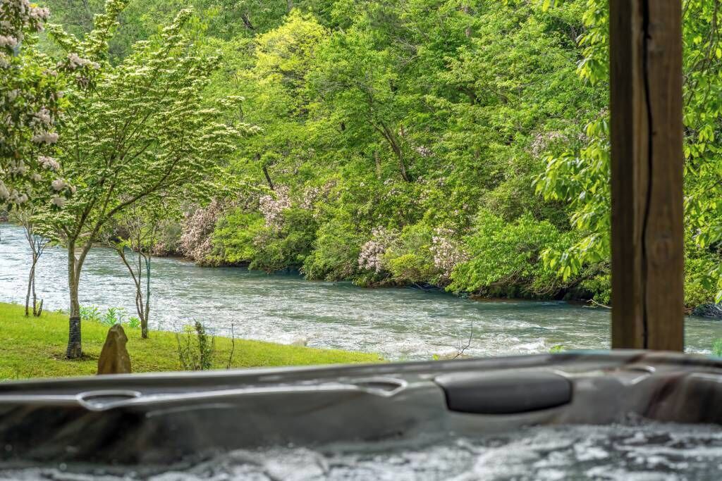 Photo of Others in Ellijay