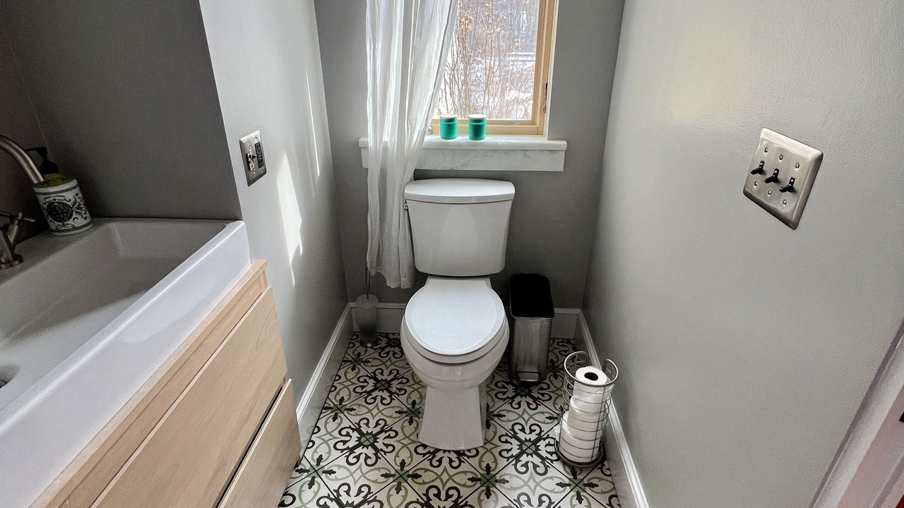 Photo of Bathroom in Pond Cove