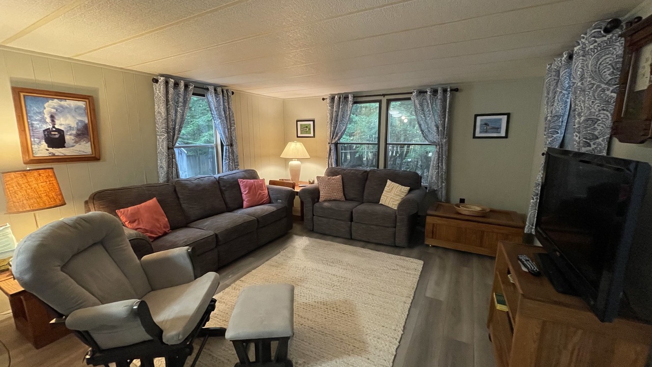 Photo of Livingroom in South Casco