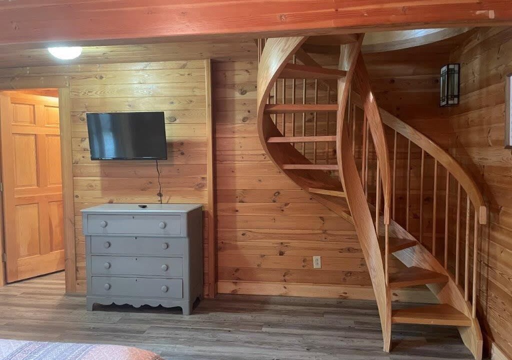 Photo of Bedroom in Oakland