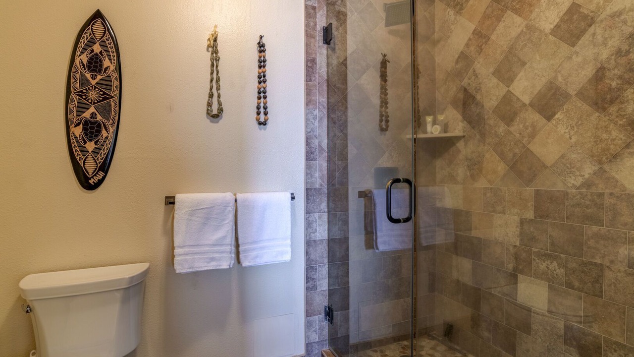 Photo of Bathroom in Kahana
