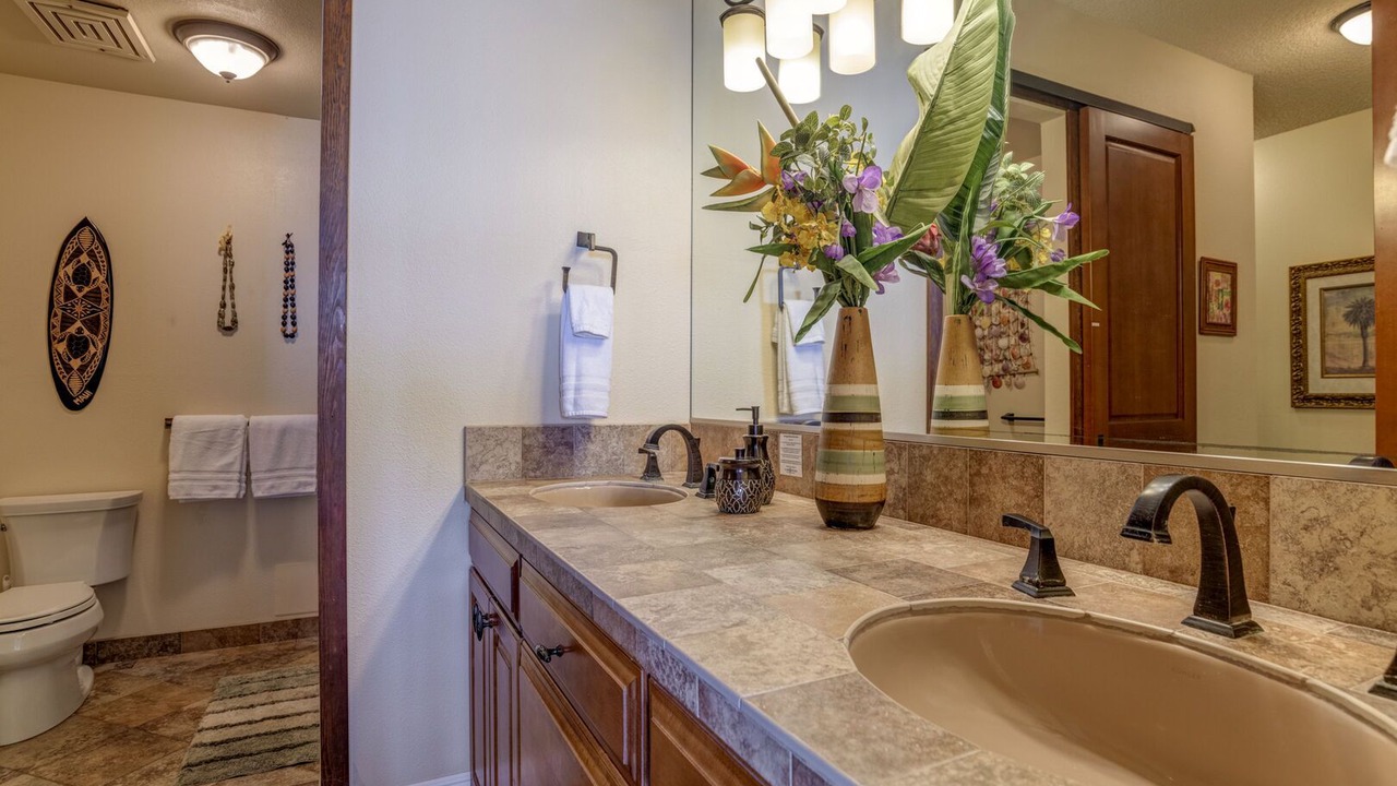 Photo of Bathroom in Kahana