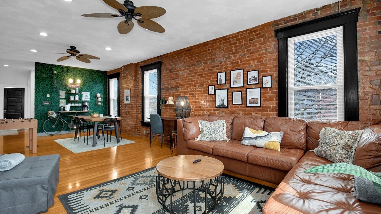 Photo of Livingroom in Olde Towne East