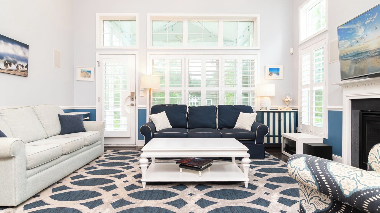 Photo of Livingroom in Bayside