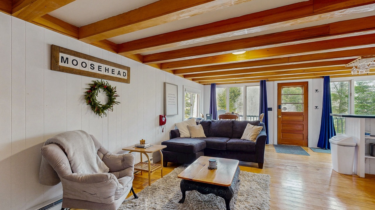Photo of Livingroom in Greenville Junction
