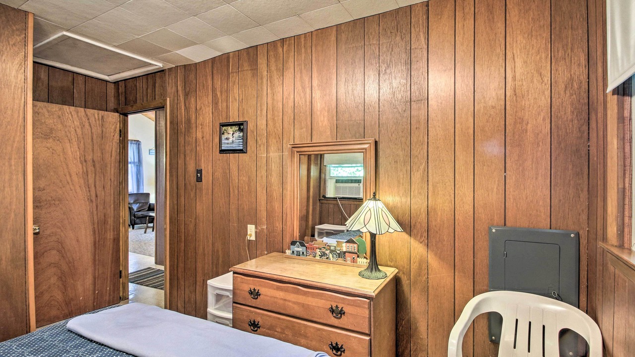 Photo of Bedroom in Raymond