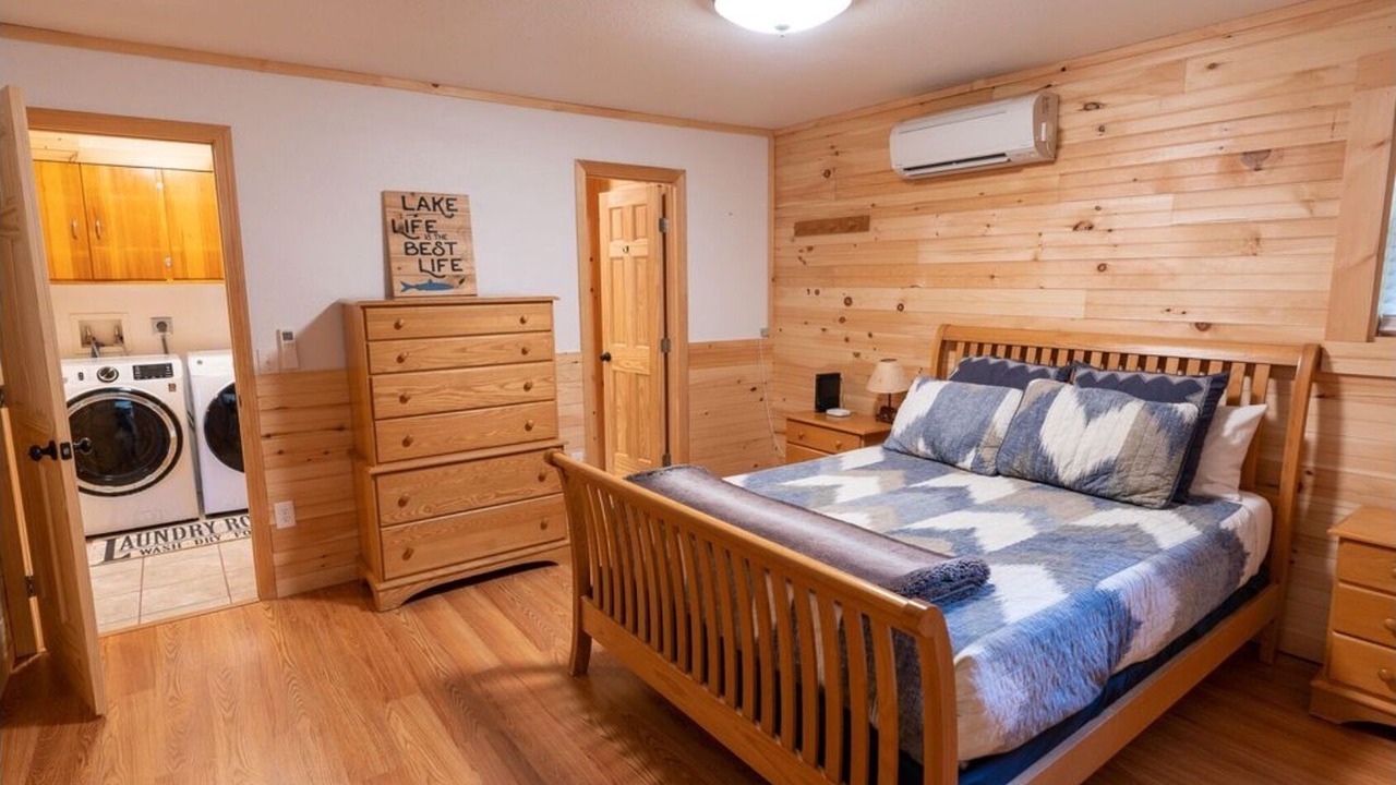 Photo of Bedroom in Embden